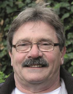 Bernd Fieth, 64 Jahre, gelernter Elektriker, Wahlbezirk Nr. 82, Vormholz Bernd Fieth, 64 Jahre, gelernter Elektriker, Wahlbezirk Nr. 82, Vormholz