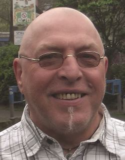 Jan Klysz, 62 Jahre, Dreher, Wahlbezirk Nr. 83, Durchholz / Bommerholz Jan Klysz, 62 Jahre, Dreher, Wahlbezirk Nr. 83, Durchholz / Bommerholz