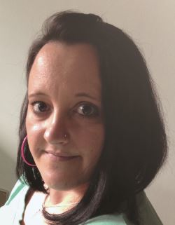 Tina Frey, 36 Jahre, Erzieherin, Wahlbezirk Nr. 43, Annen Mitte West Tina Frey, 36 Jahre, Erzieherin, Wahlbezirk Nr. 43, Annen Mitte West