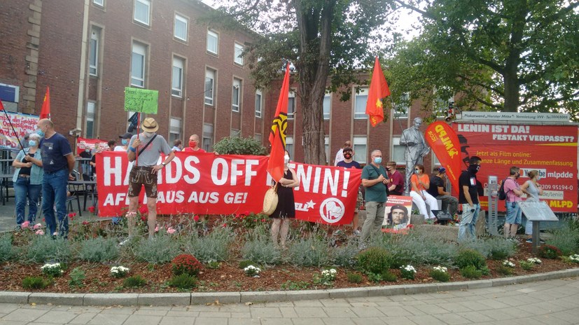 Kurz nach dem Abzug der faschistischen AfD-Provokateure (Foto: RF)