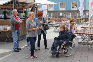 Auch Mitglieder des Frauenverband Courage Witten beteiligten sich an der Kundgebung. Auch Mitglieder des Frauenverband Courage Witten beteiligten sich an der Kundgebung.